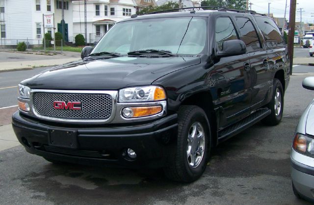 2005 GMC Yukon XL Quattro Manual 3.