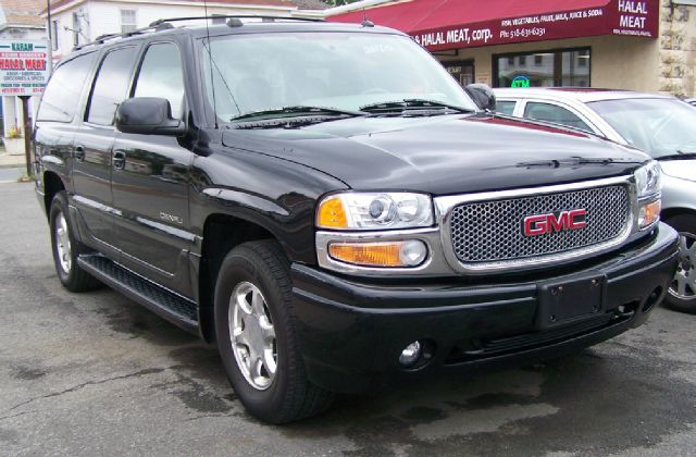 2005 GMC Yukon XL Quattro Manual 3.