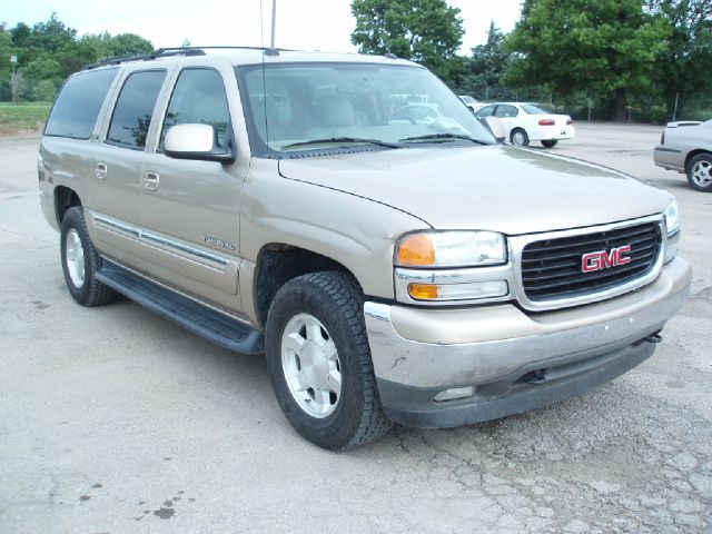 2005 GMC Yukon XL C350 4dr Sdn 3.5L Sport RWD Sedan