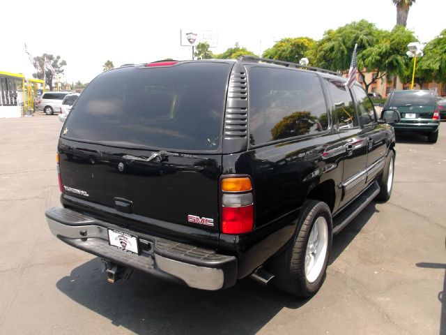 2005 GMC Yukon XL C350 4dr Sdn 3.5L Sport RWD Sedan