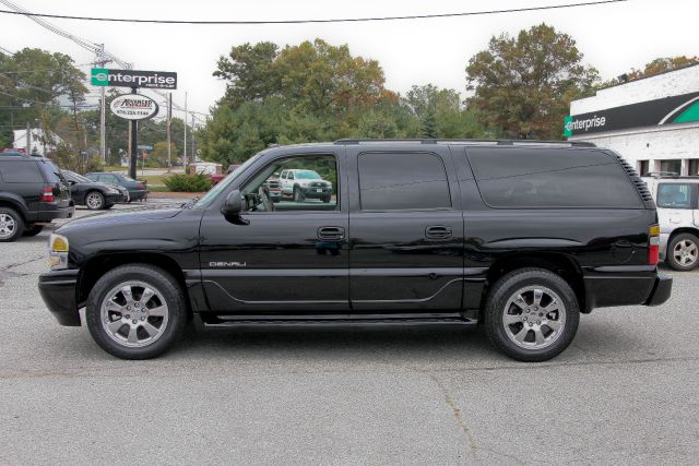 2005 GMC Yukon XL Sport 4WD