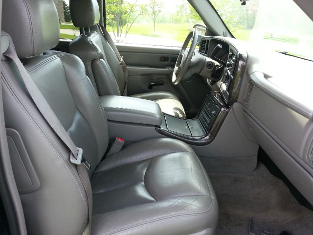 2005 GMC Yukon XL Sport 4WD