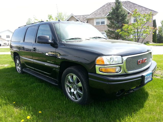 2005 GMC Yukon XL Sport 4WD