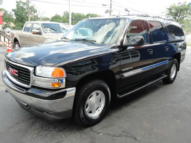 2005 GMC Yukon XL I4 Man SE