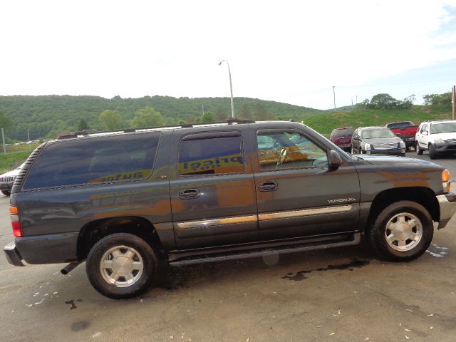 2005 GMC Yukon XL SLT