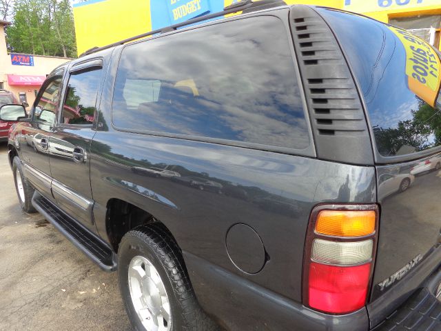 2005 GMC Yukon XL SLT