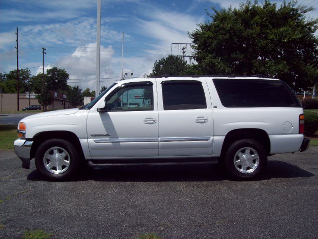 2005 GMC Yukon XL C350 4dr Sdn 3.5L Sport RWD Sedan