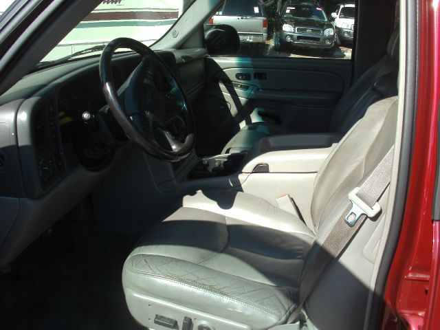 2005 GMC Yukon XL C350 4dr Sdn 3.5L Sport RWD Sedan