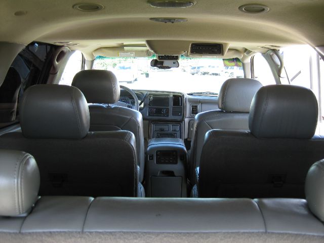 2005 GMC Yukon XL Sport 4WD