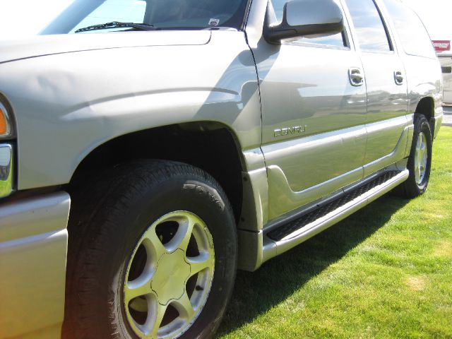 2005 GMC Yukon XL Sport 4WD