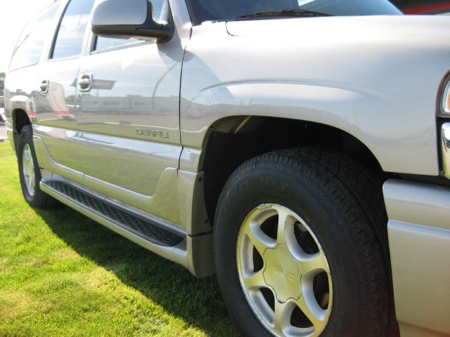 2005 GMC Yukon XL Sport 4WD