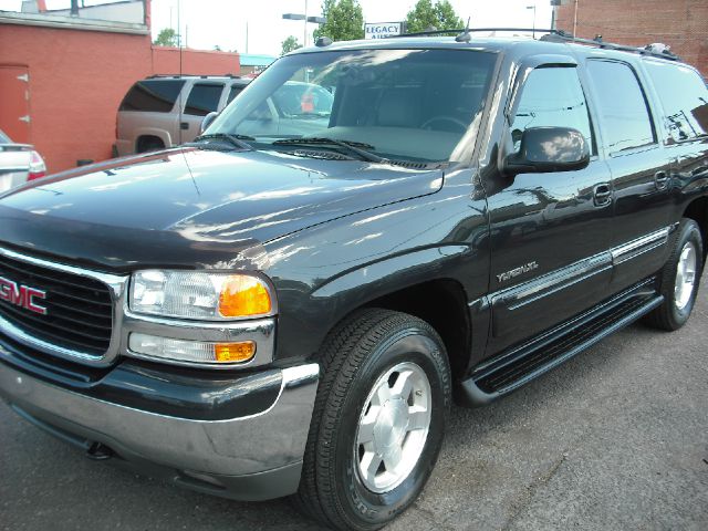 2005 GMC Yukon XL Ext Cab 125.9 WB 2WD Work Tru