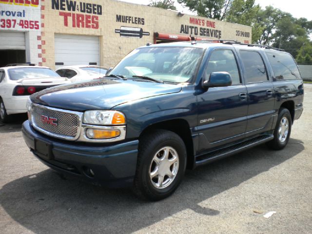 2005 GMC Yukon XL Sport 4WD