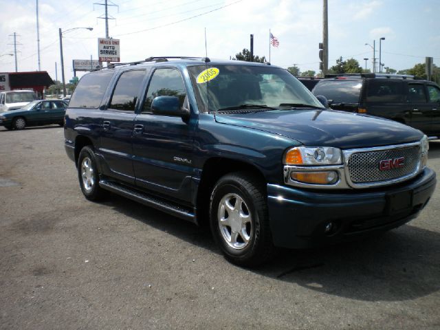 2005 GMC Yukon XL Sport 4WD