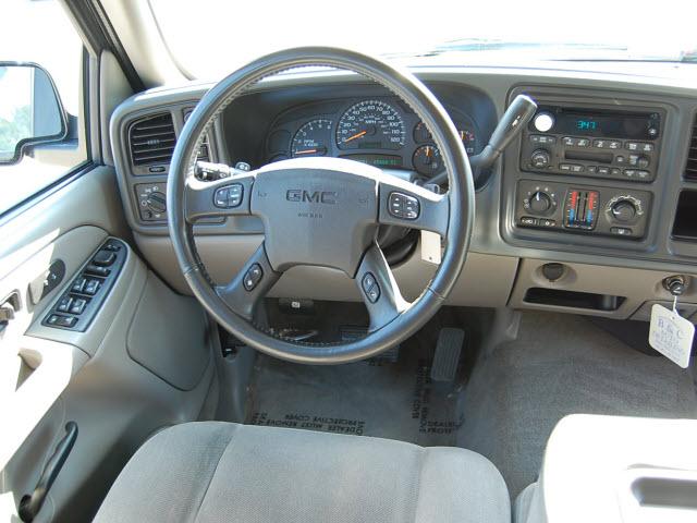 2005 GMC Yukon XL LS 15