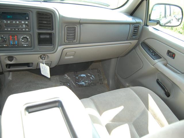 2005 GMC Yukon XL LS 15