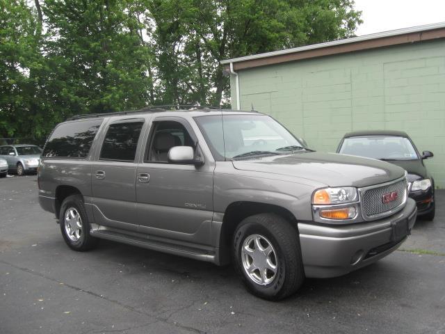 2005 GMC Yukon XL Base