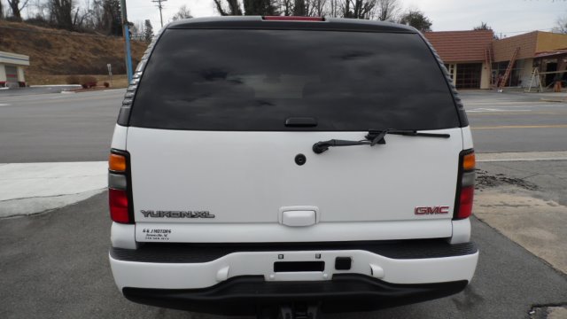 2006 GMC Yukon XL Hurst