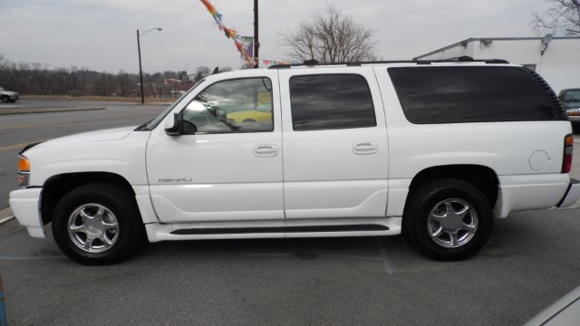 2006 GMC Yukon XL Hurst