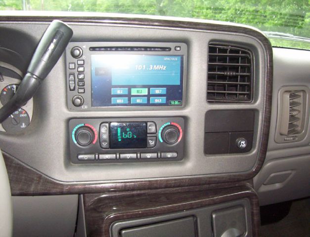 2006 GMC Yukon XL SXT Van