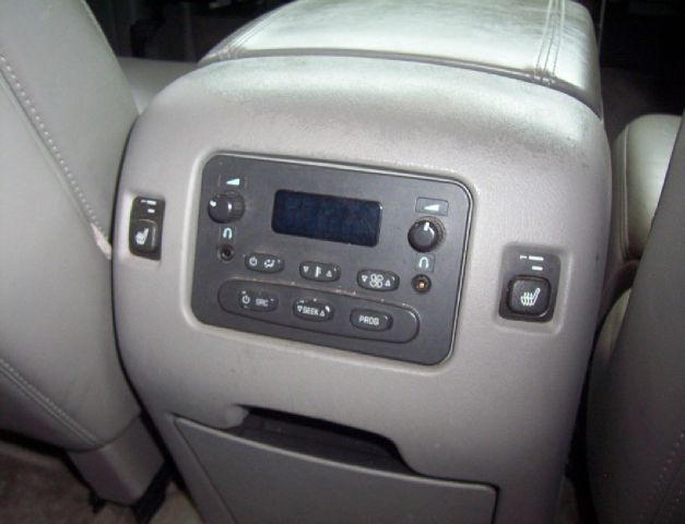 2006 GMC Yukon XL SXT Van