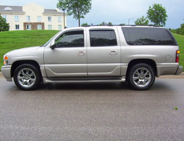 2006 GMC Yukon XL SXT Van