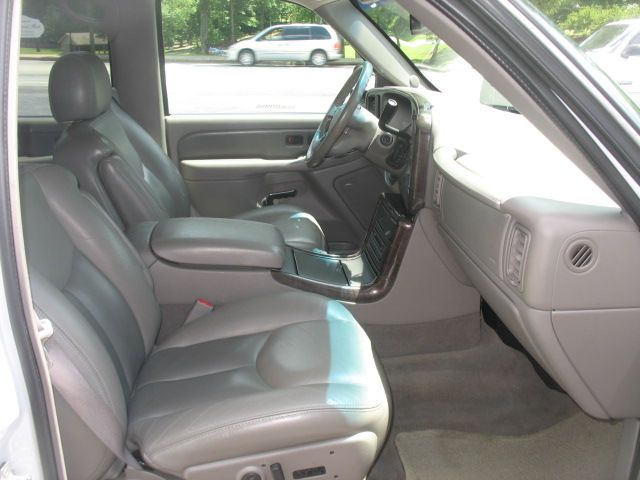 2006 GMC Yukon XL SXT Van