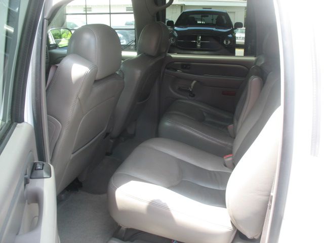 2006 GMC Yukon XL SXT Van