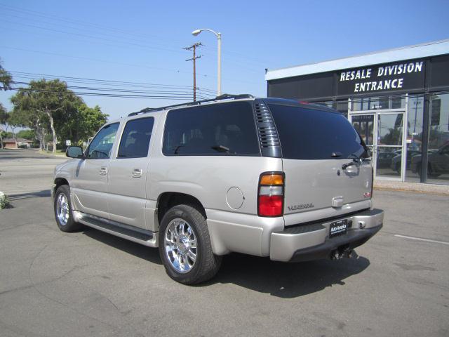 2006 GMC Yukon XL EX Sedan 4D