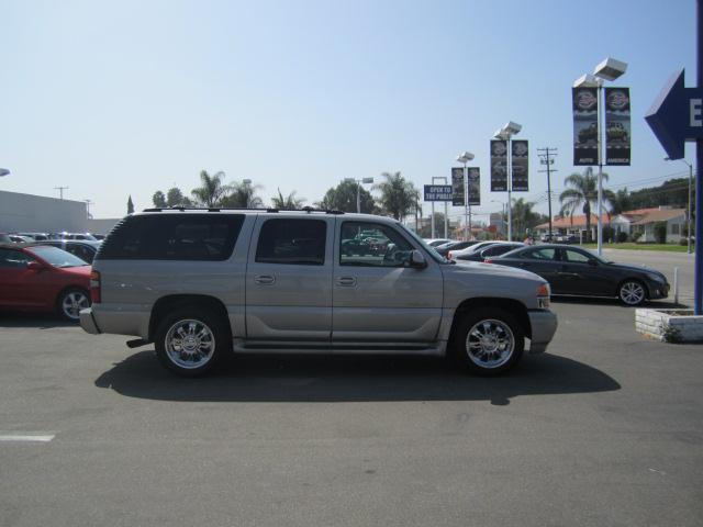 2006 GMC Yukon XL EX Sedan 4D