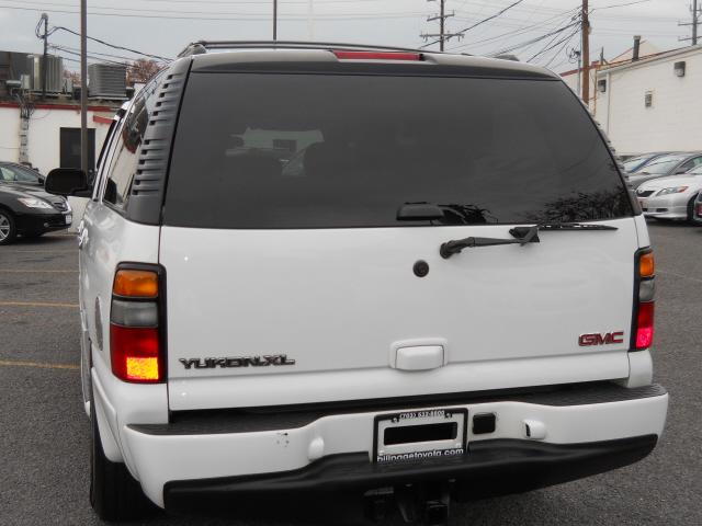 2006 GMC Yukon XL Touring 4WD