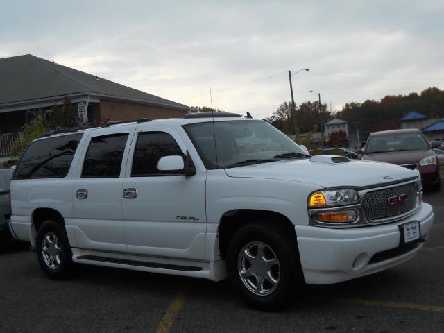 2006 GMC Yukon XL Touring 4WD