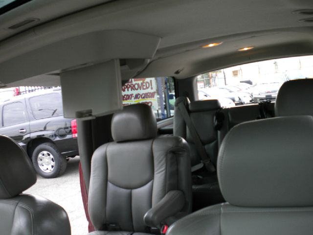 2006 GMC Yukon XL SXT Van