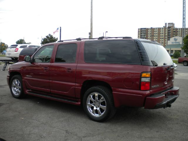 2006 GMC Yukon XL SXT Van