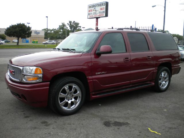 2006 GMC Yukon XL SXT Van