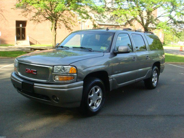 2006 GMC Yukon XL SXT Van