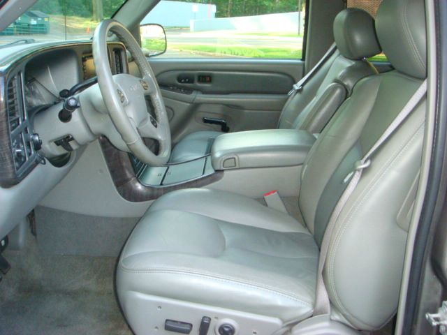 2006 GMC Yukon XL SXT Van