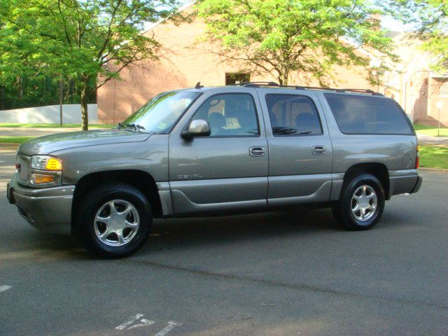 2006 GMC Yukon XL SXT Van