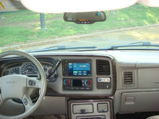 2006 GMC Yukon XL SXT Van