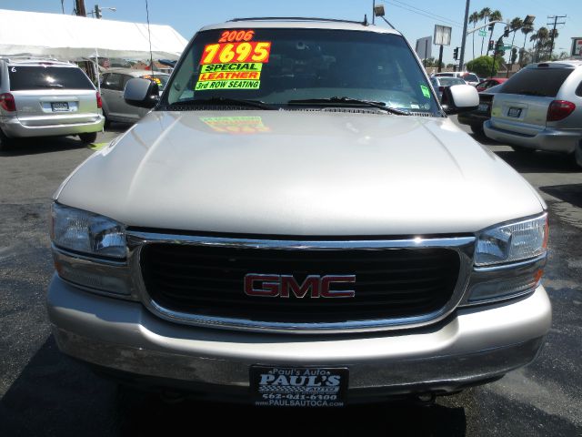 2006 GMC Yukon XL Lariat/ 4 Wheel Drive