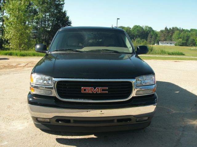 2006 GMC Yukon XL Lariat/ 4 Wheel Drive