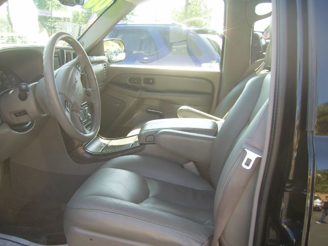 2006 GMC Yukon XL SXT Van