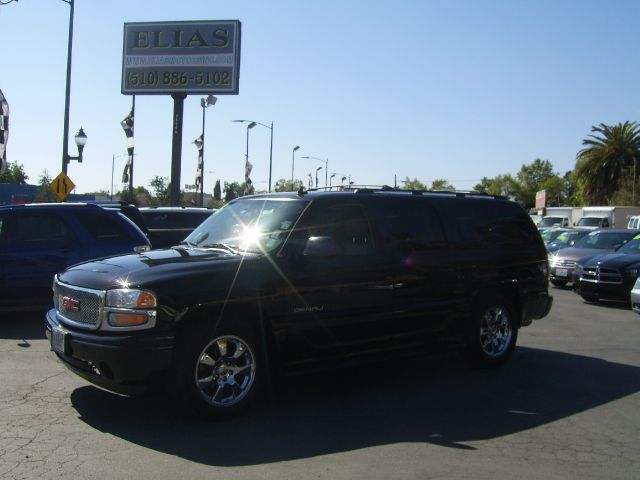 2006 GMC Yukon XL SXT Van