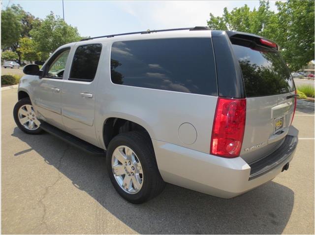 2007 GMC Yukon XL CREW CAB SLT