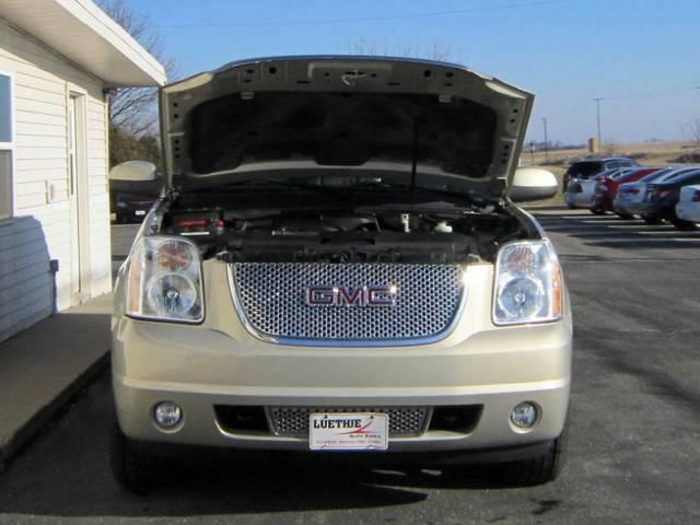 2007 GMC Yukon XL JLX Plus