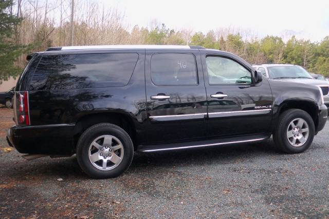 2007 GMC Yukon XL EX Sedan 4D