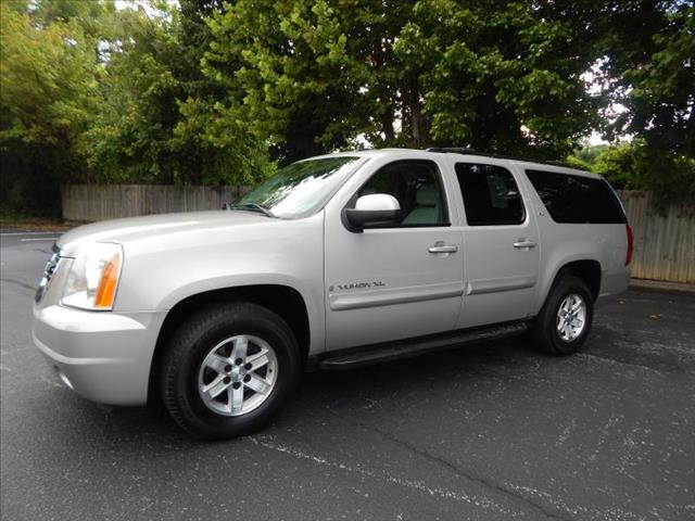 2007 GMC Yukon XL ES Sport Utility 4D