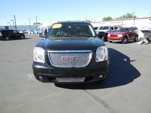 2007 GMC Yukon XL SXT Van