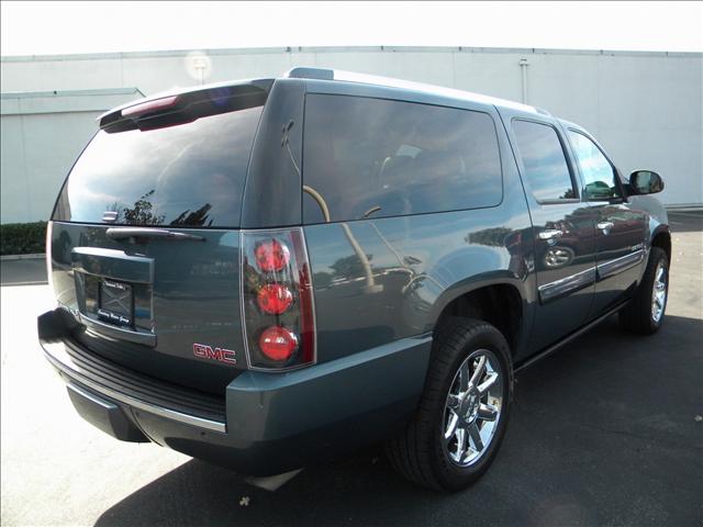 2007 GMC Yukon XL C300 Sport