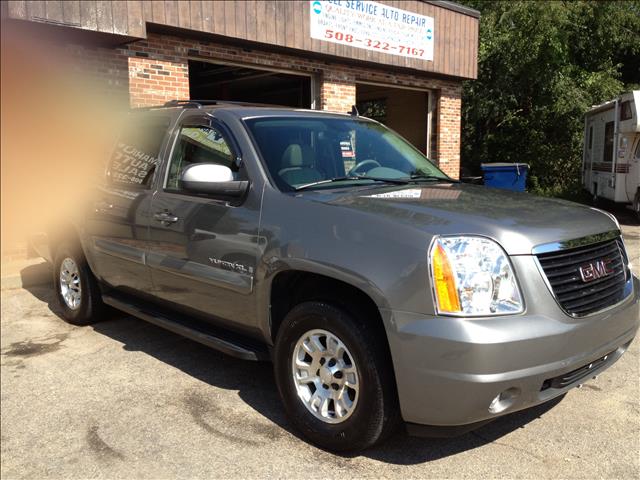 2007 GMC Yukon XL 2006 Mercury